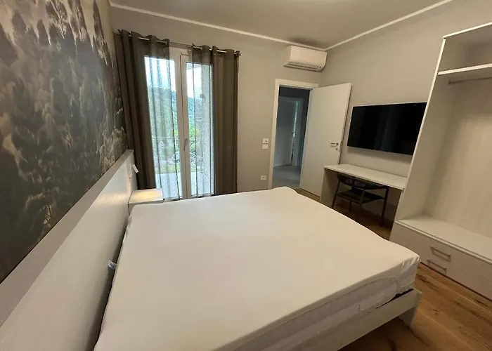 Βίλα Stylish 4br Hillside With Panoramic Views Roe
