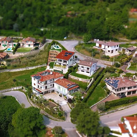 Oliva Villa