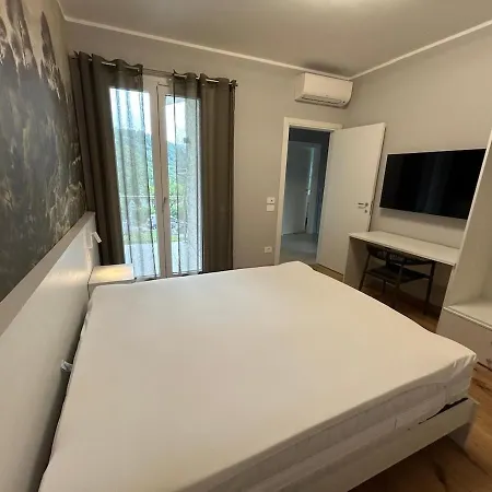 别墅 Stylish 4br Hillside With Panoramic Views 罗伊